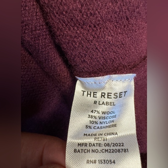 The Reset R Label Wine Wool Blend Cardigan SZ S - Picture 6 of 7